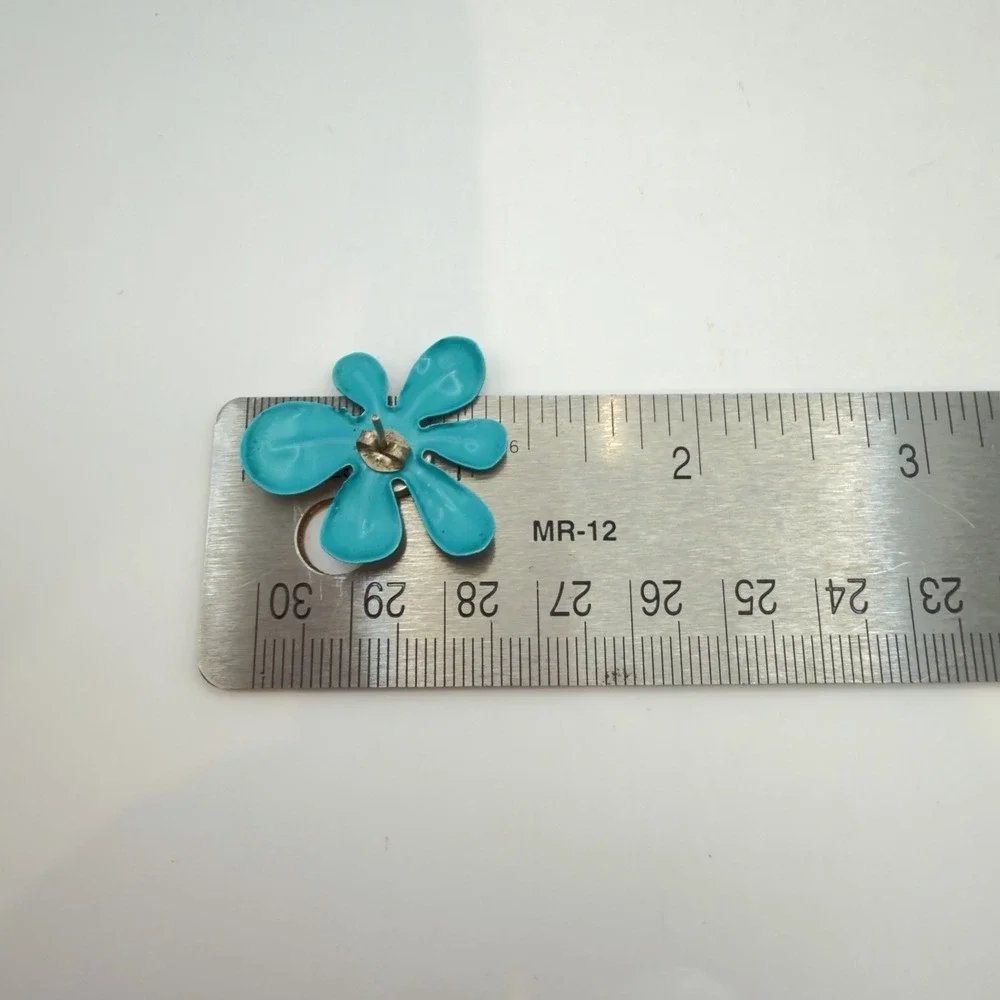 Vintage Zuni Women Face Turquoise Inlay Stud Earrings Pop Art Mod Addition Read